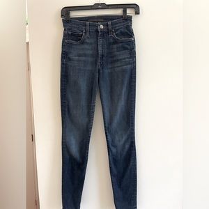 Joe’s jeans skinny jeans. Dark denim. Sz 24.